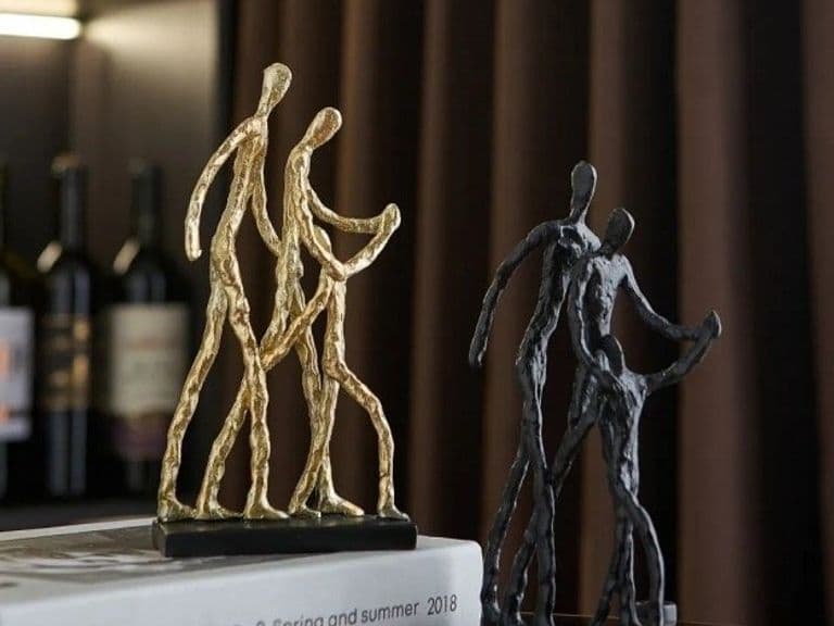 Figurină Abstract Walking Bronze 2