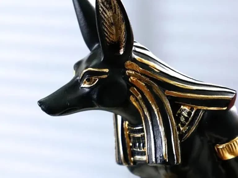 Suport pentru vin ANUBIS DOG 17CM 4
