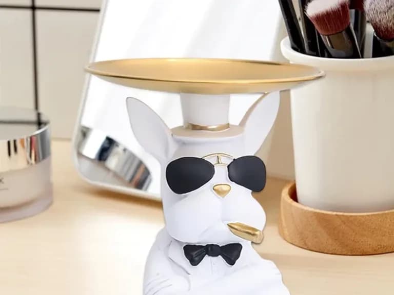 Figurină WHITE BULLDOG 18CM 2